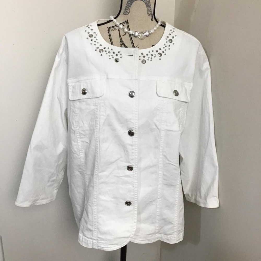 Women’s White 3/4 Sleeves Denim Fabric Button Down Jacket Silver Embellishment